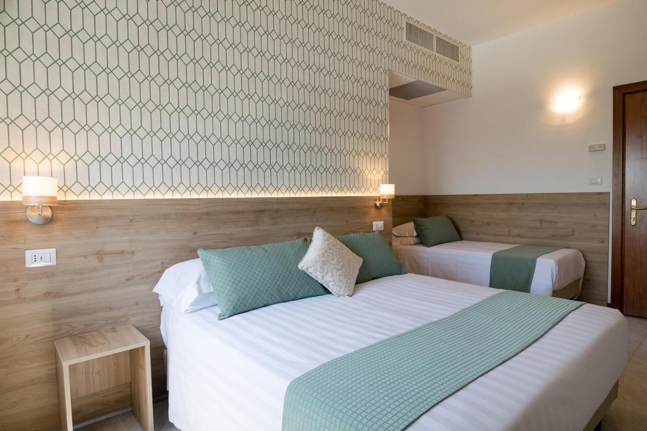 Hotel Pacific Rom