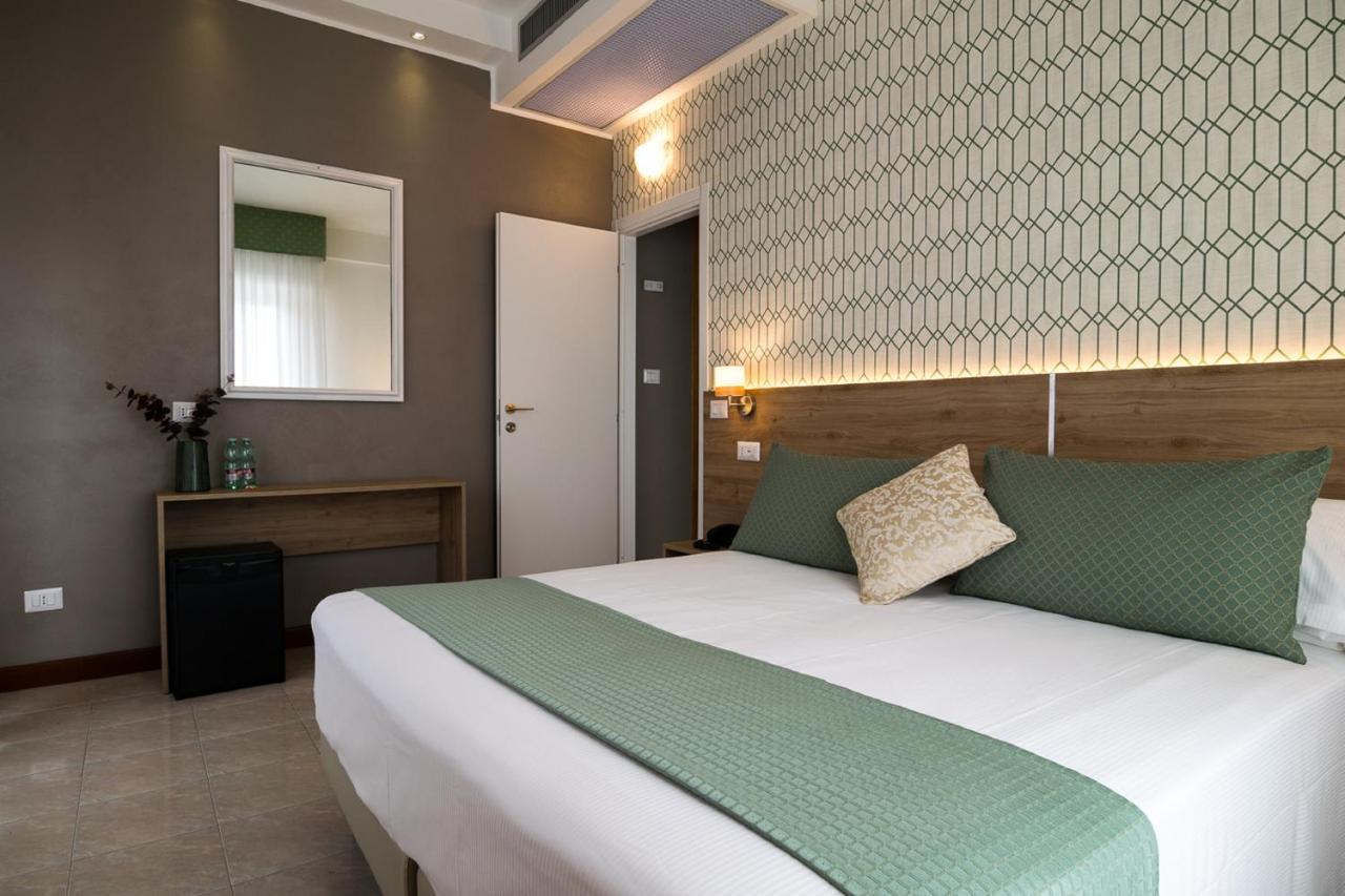 Pacific Hotel Rom